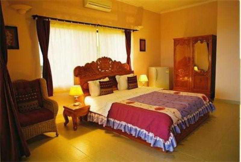 Golden Rooster Hotel Sihanoukville Quarto foto