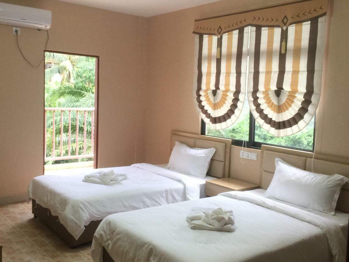 Golden Rooster Hotel Sihanoukville Exterior foto